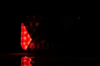 Rechts | LED Rücklicht mit integrierter CAN-Bus-Lösung & Rückfahrlicht & Kennzeichenbeleuchtung | 12v | 5-PIN | VC-2732B5CAN
