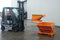 Kippbehälter Typ EXPO® 600, lackiert, RAL 5012 Lichtblau